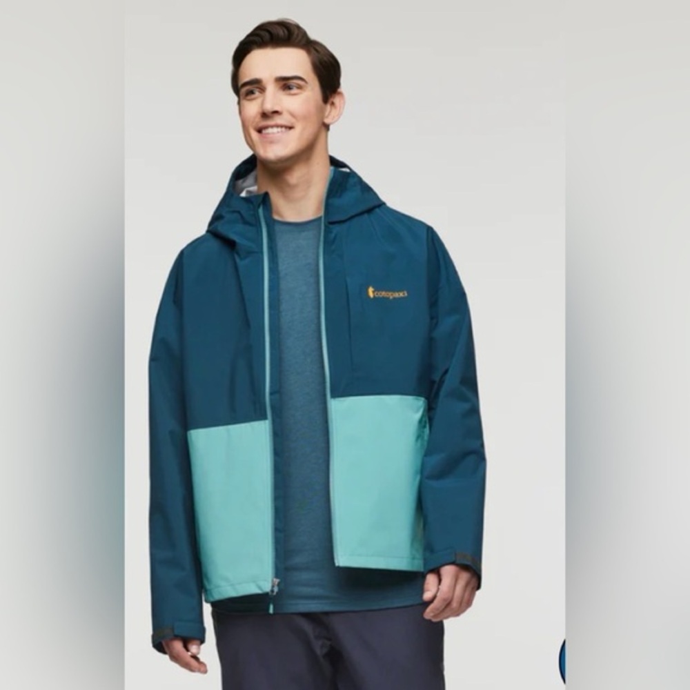 Hooded colorblock Cotopaxi jacket size Mens small but easily unisex EUC